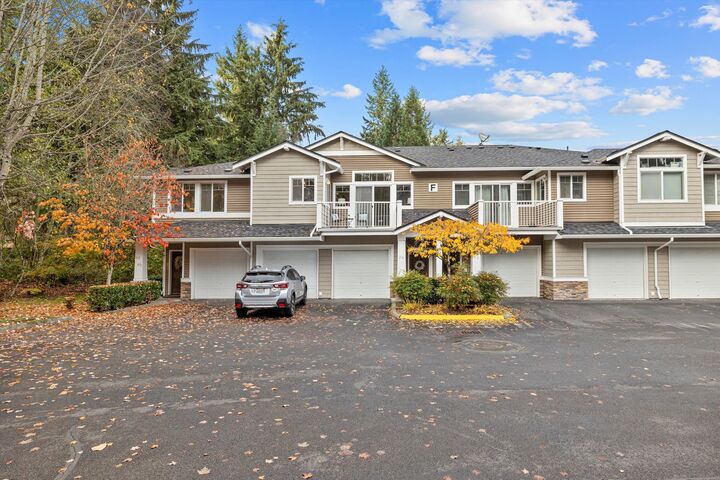 Property Photo:  14200  69th Drive SE F4  WA 98296 