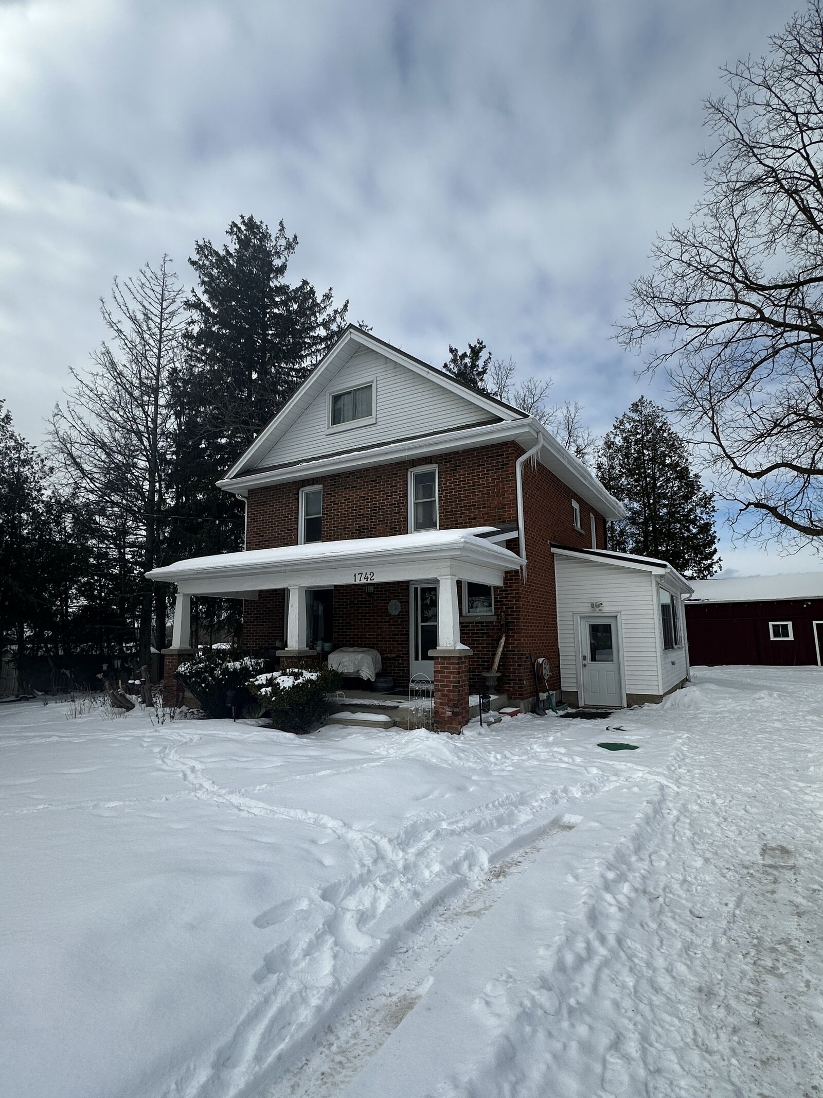 Property Photo: 1742 Lane Street ON L1Y 1B6