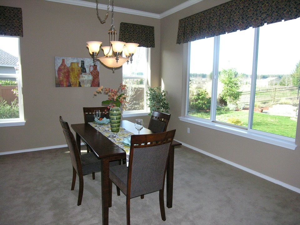 Property Photo: Dining room 8705 Bainbridge Lp NE WA 98516