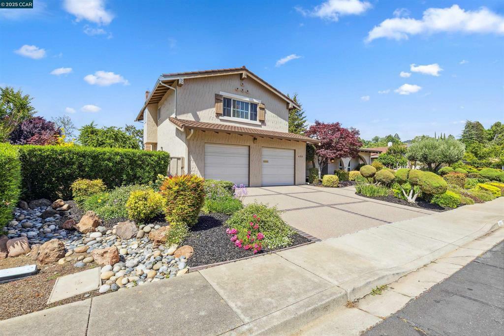 Property Photo: 450 Sutcliffe Pl CA 94598