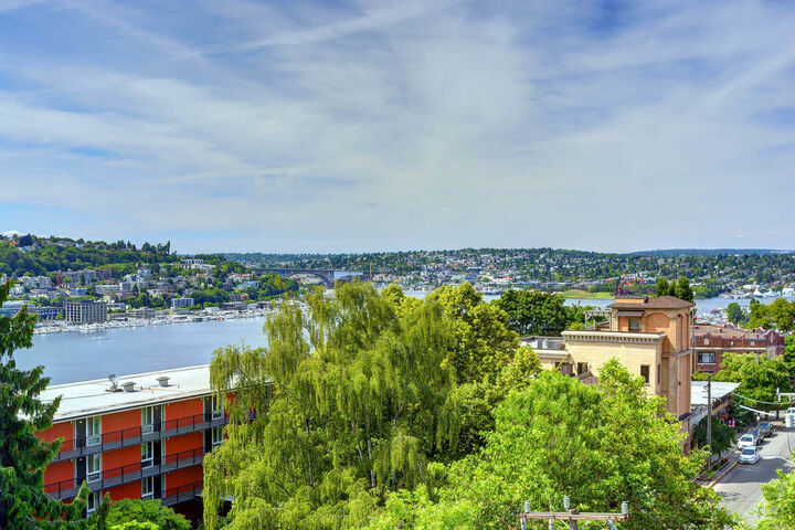 714 Bellevue Ave E 701  Seattle WA 98102 photo