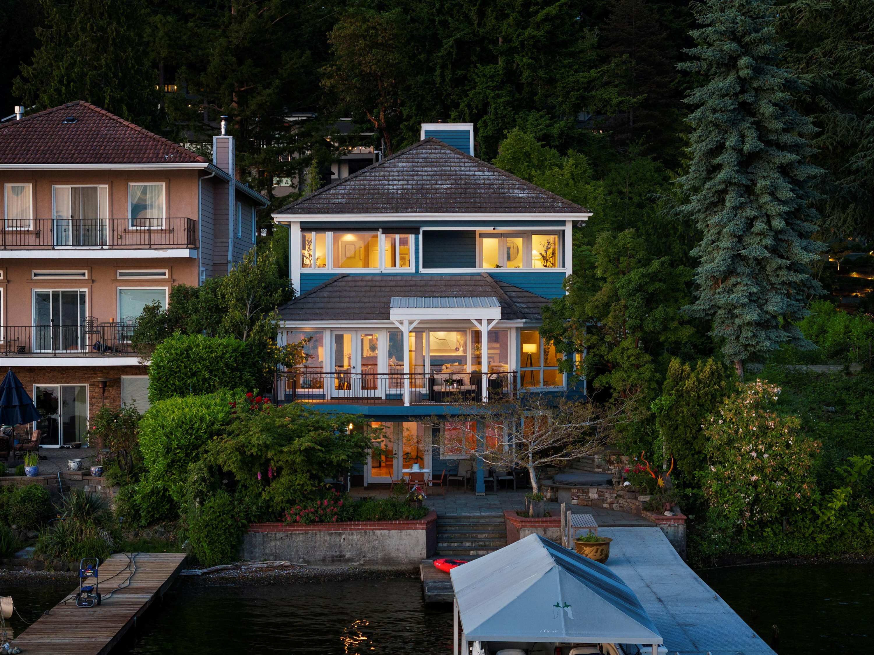 Property Photo: 11047 Champagne Point Road NE WA 98034