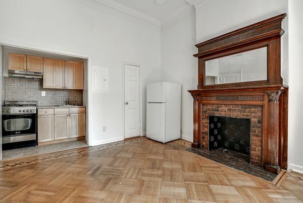 Property Photo:  286 Clinton Ave 2B NY 11205 