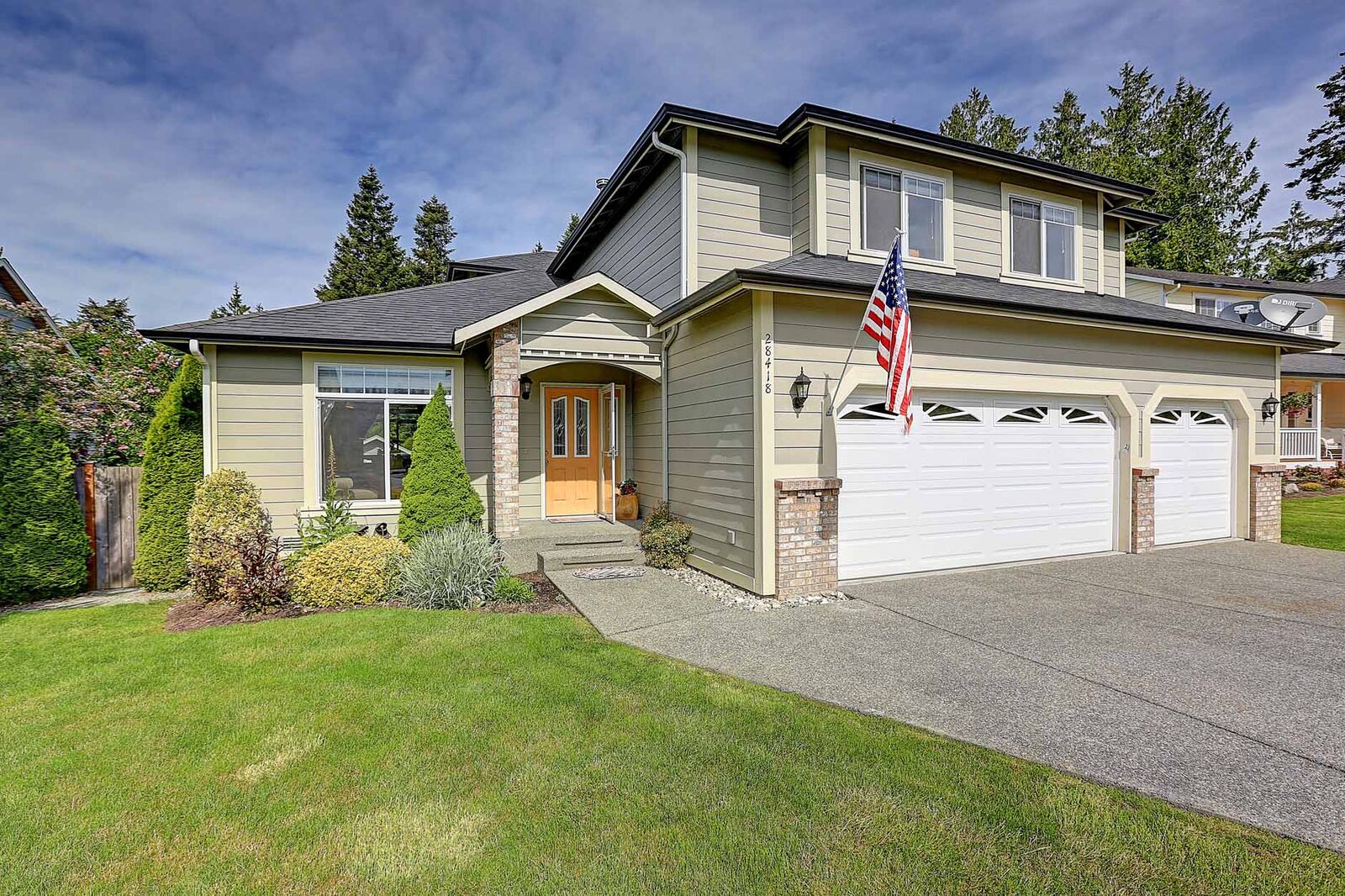 Property Photo: Exteriors 28418 Nordic Wy WA 98292