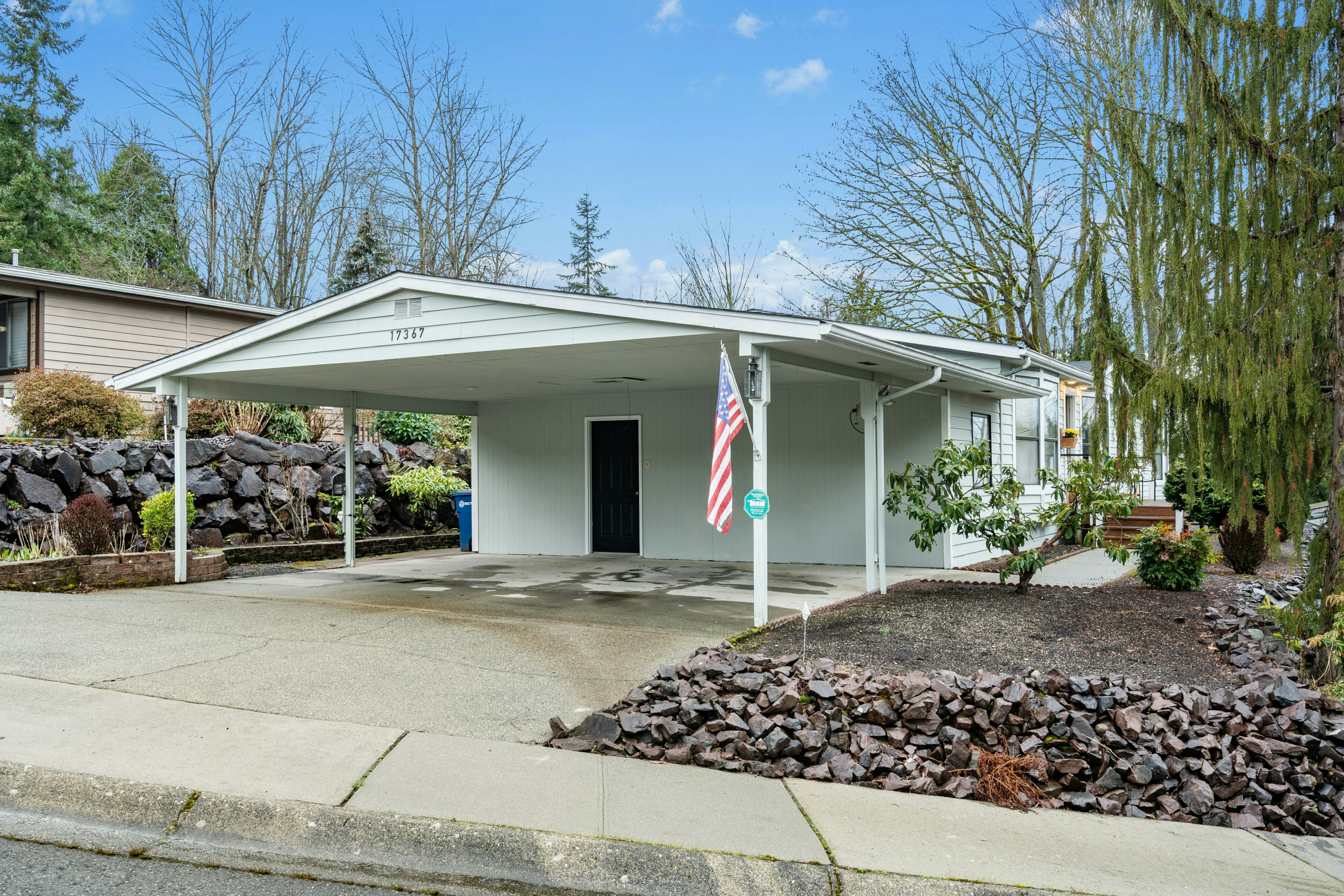 Property Photo:  17367  Woodcrest Drive NE  WA 98011 