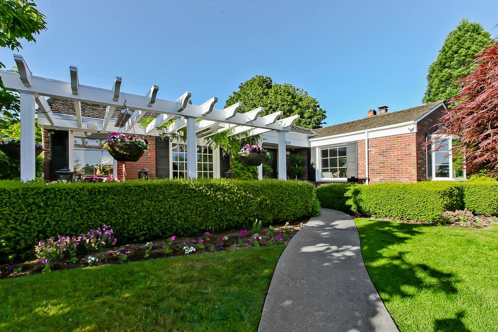 Property Photo: Entrance & patios 3308 W Howe St  WA 98199 