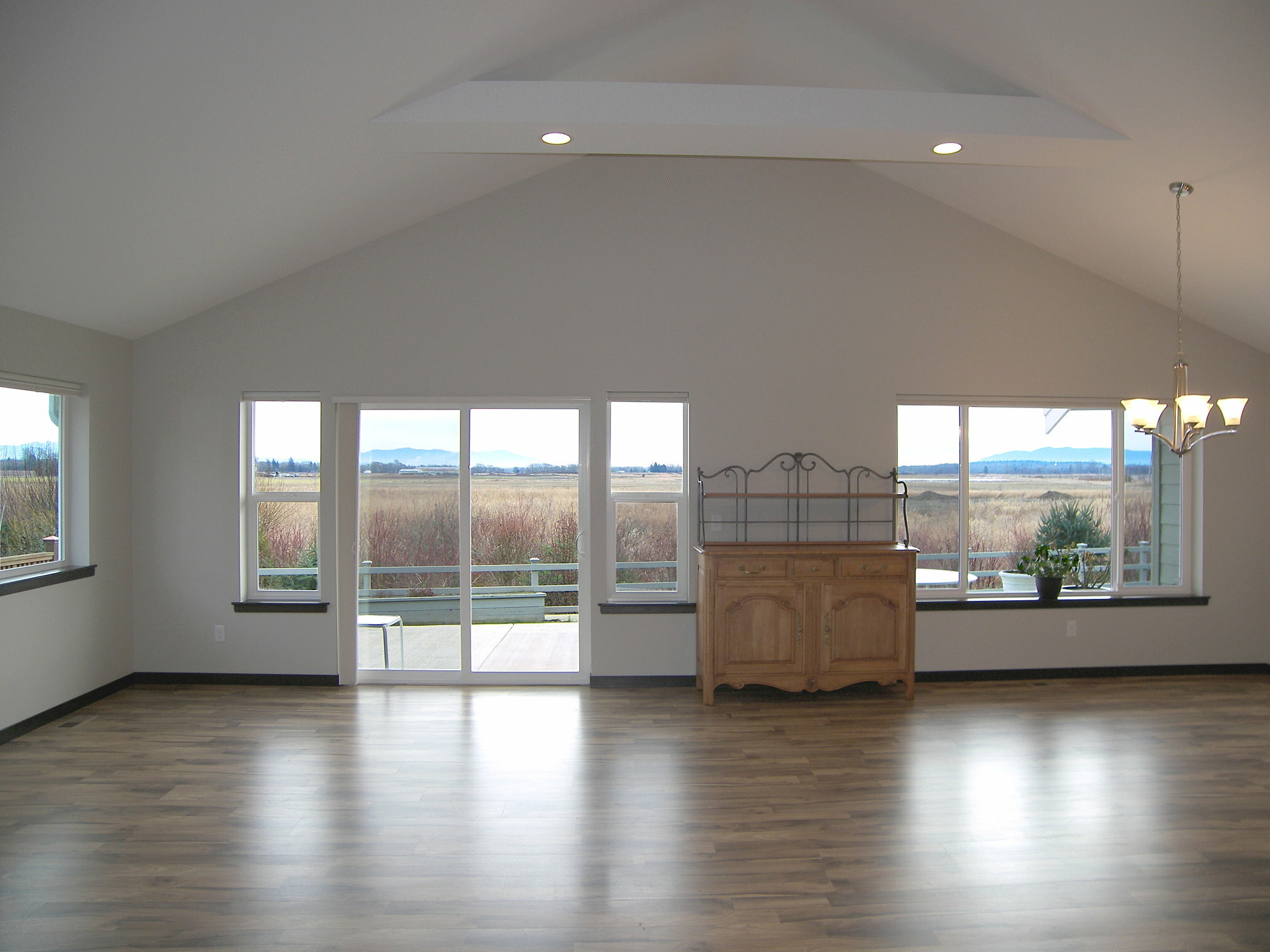 Property Photo: Living room 5408 Bluesky Wy WA 98248