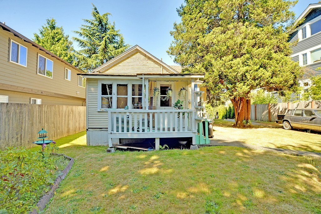 Property Photo: 6516 earl ave nw 6516 Earl Ave NW  WA 98117 