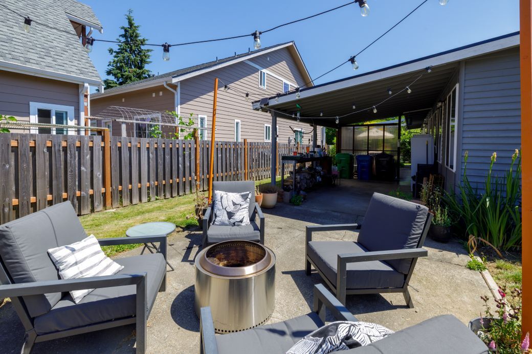 Property Photo: 133 Thomas Street NW WA 98502