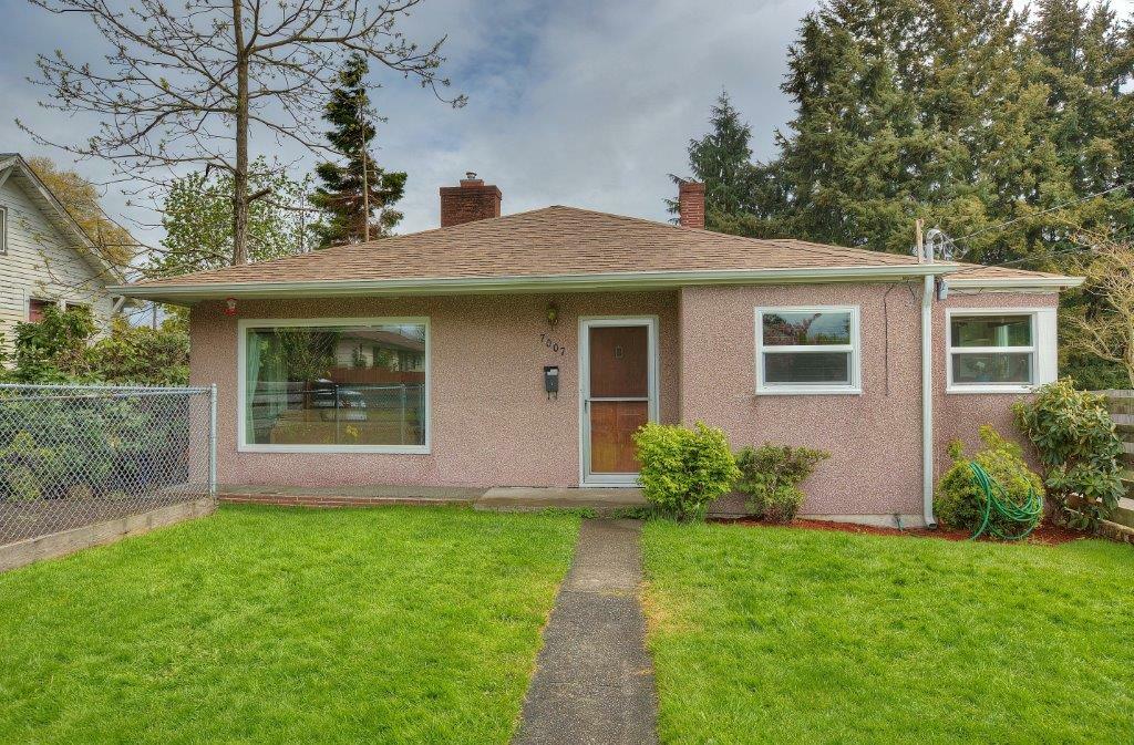 Property Photo:  7007 S Thompson Ave  WA 98408 