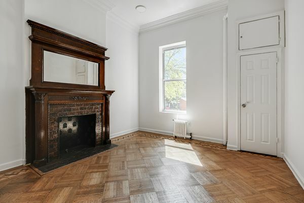 Property Photo:  286 Clinton Ave 2B NY 11205 